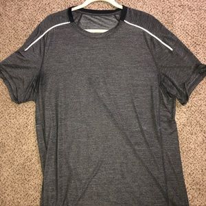 Men’s Lululemon XL T-shirt